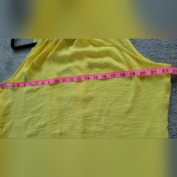NWT Sunshine Yellow Halter Top - Size Large - Picture 9 of 10